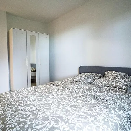 Spacious And Bright 65 M Appartamento